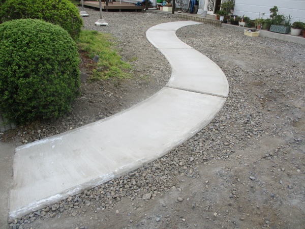 宇都宮市 アプローチ工事 施工後 土間コンクリート仕上げ