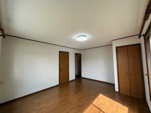 洋室壁クロス張替え後