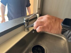キッチン水洗交換前の様子