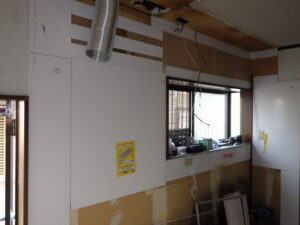 キッチンパネル貼り施工後写真