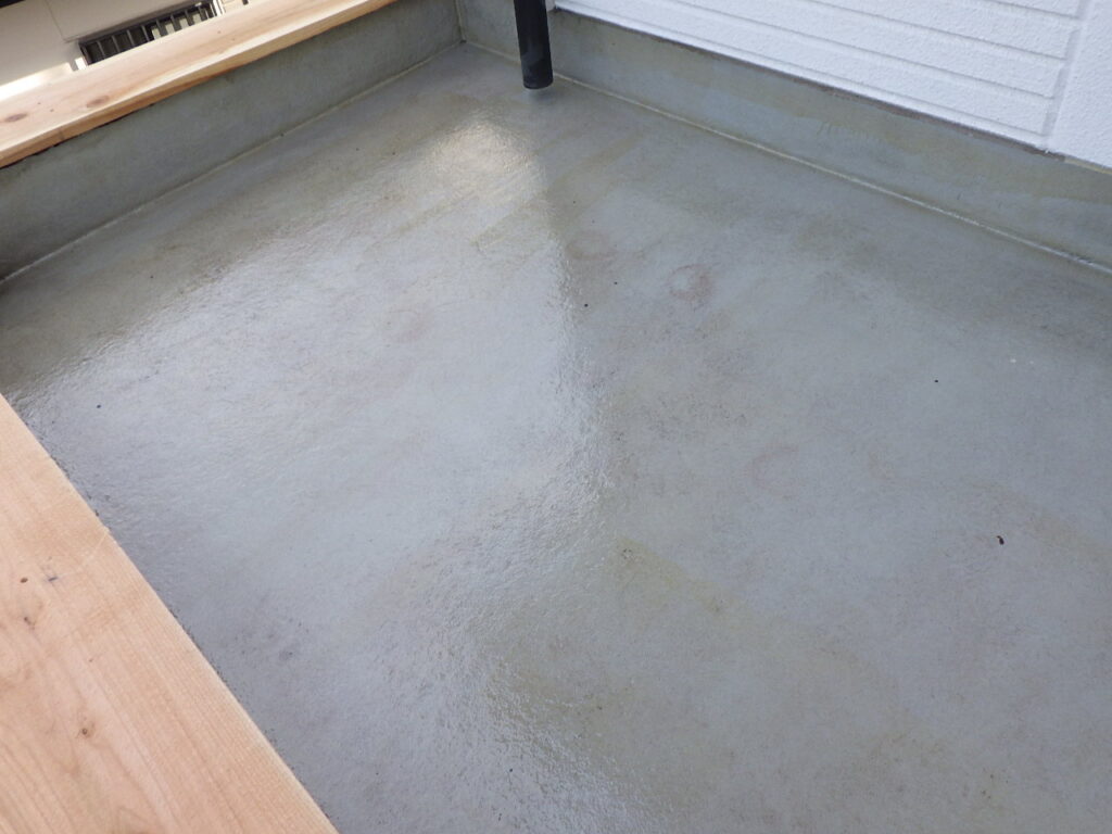 下塗り完了になります。