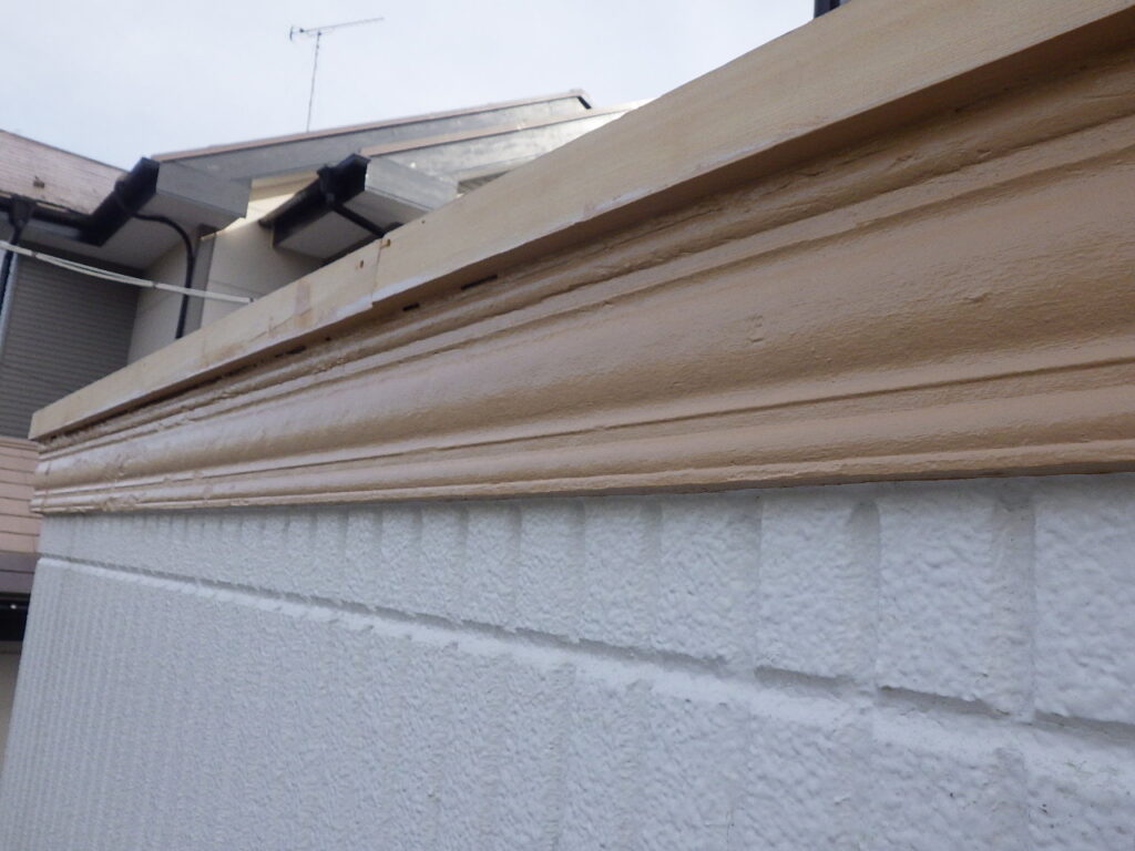 上塗り塗装完了になります。