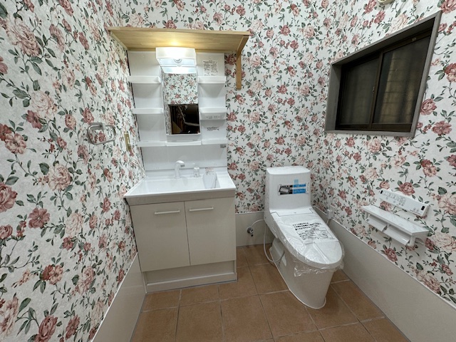 手洗い器と収納の追加例