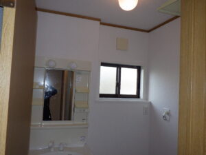 浴室　クロス貼り替え後