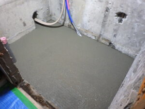 生コン入れ完了になります。