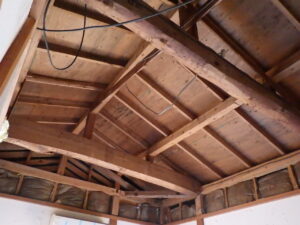 天井の解体完了になります。