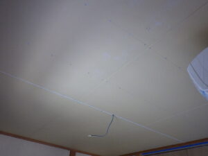 天井の石膏ボード張り替え完了になります。