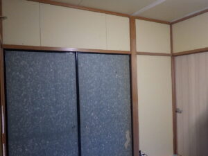 壁の石膏ボード張り替え完了になります。