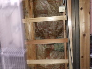 下地の取り付け完了になります。