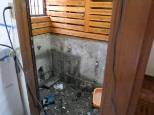 浴室の解体完了になります。