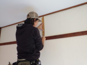 ジョイント部分をカットしている様子