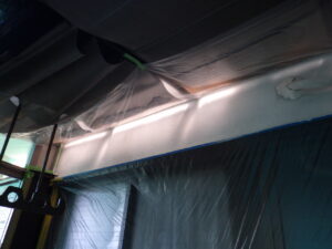 下塗り塗装完了になります。