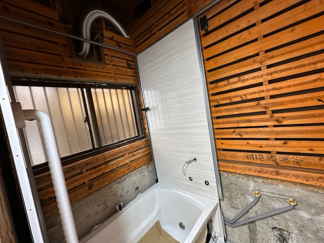 ユニットバスグランスパ組立中