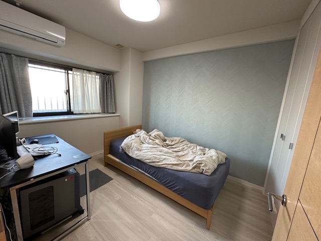 洋室① 施工後（印象がすっきり）