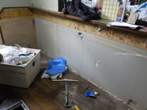 天板の解体完了になります。