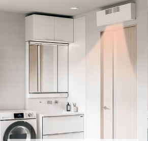 脱衣所にパネルヒーターを設置した様子