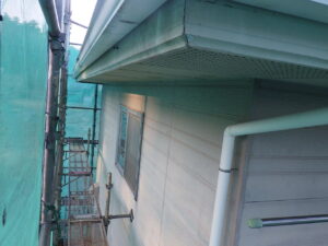 上段　西面外壁洗浄完了