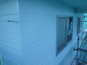 上塗り塗装完了になります。