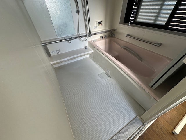 ユニットバス交換工事 前の浴室