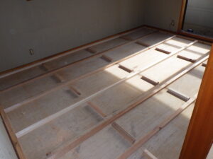 下地の取り付け完了になります。