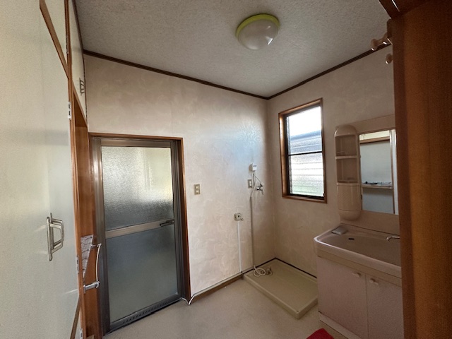 洗面脱衣所施工前