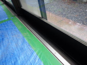 L字金物の取り付け完了になります。