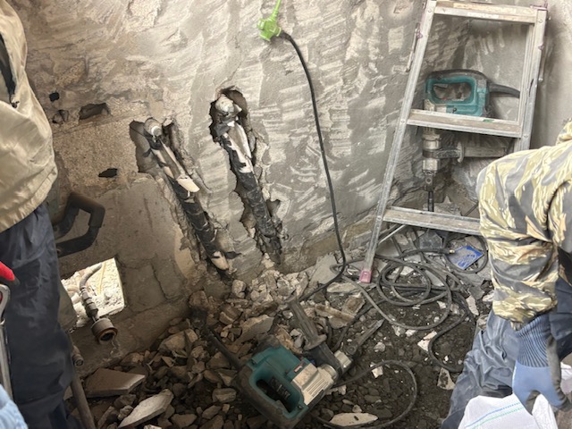 真岡市 浴室リフォーム工事 解体中