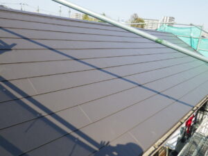 これにて、宇都宮市六道町の屋根カバー工法の工事完工になります。