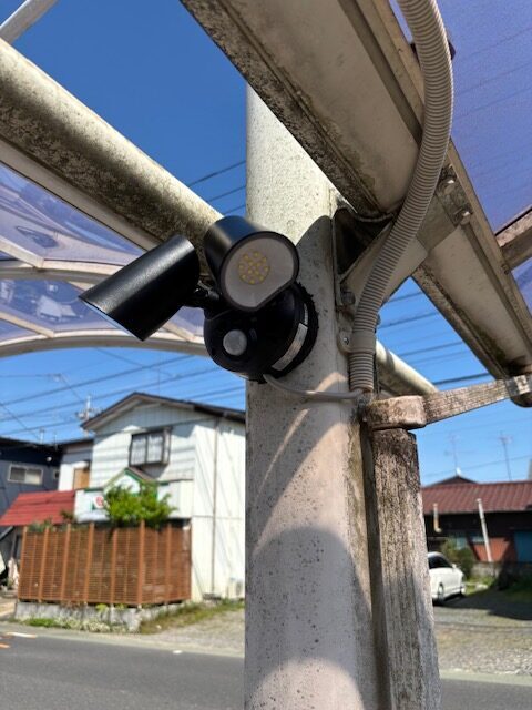 屋外センサーライト移設後