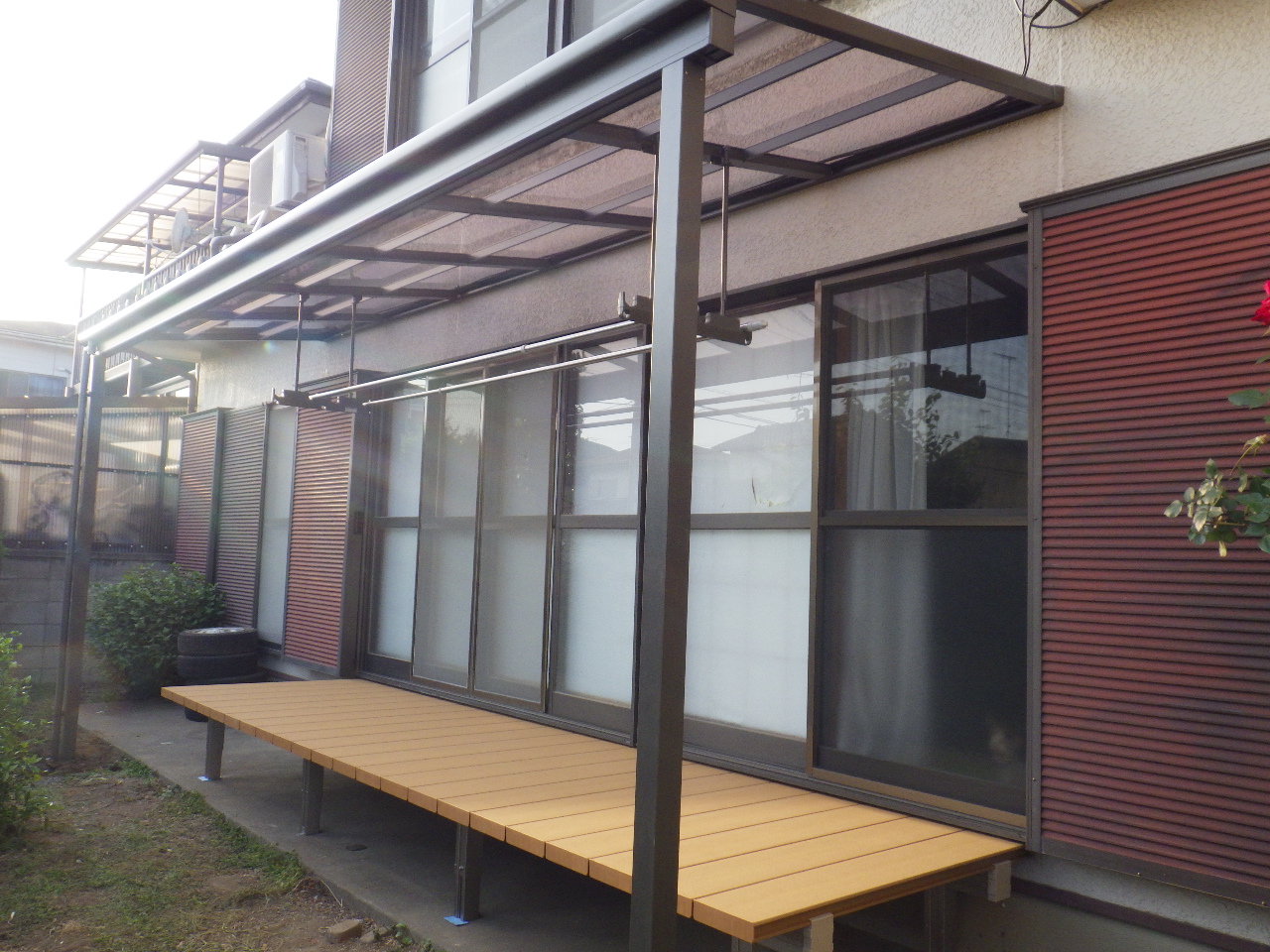 小山市 ウッドデッキとテラス屋根設置後