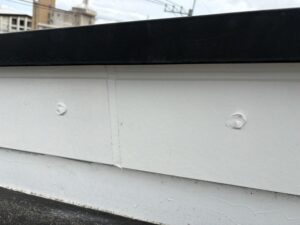 コーキング充填完了になります。