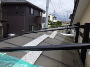 上塗り塗装完了になります。