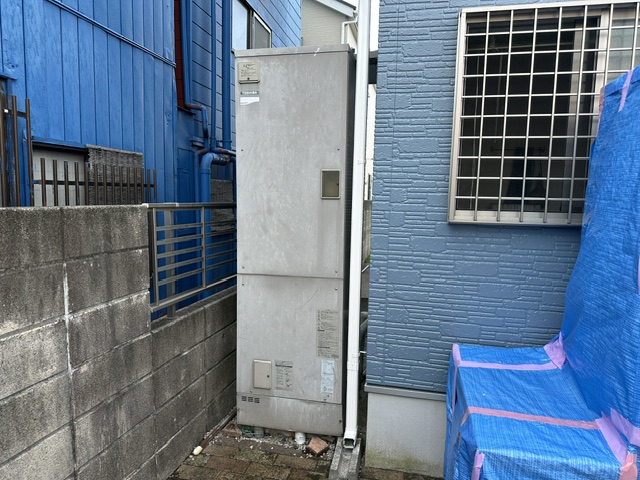 電気温水器からエコキュート交換工事 施工前