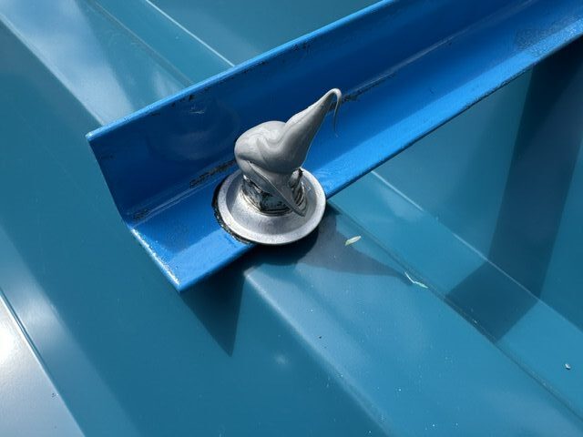 宇都宮市細谷町 折板屋根 ボルト防水処理