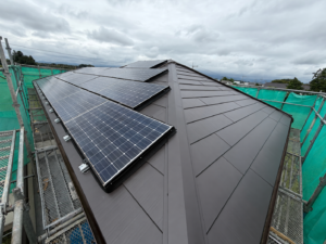那須塩原市二区町 屋根カバー工法 施工後 太陽光パネル再設置