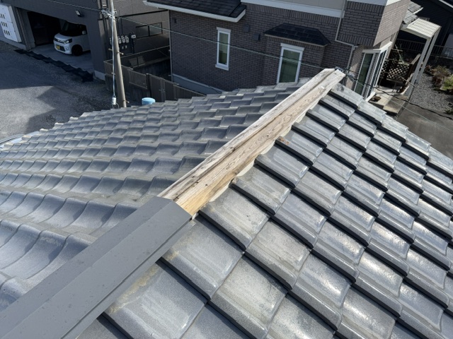 宇都宮市中岡本町 棟板金飛散 屋根修繕前