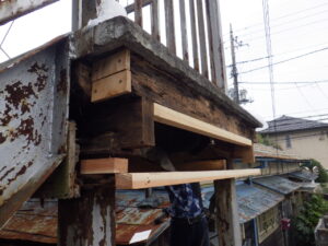 木下地取り付け・補強完了になります。
