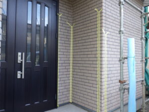 マスキング養生途中で本日の作業は、以上で終了になります。お疲れ様でした。